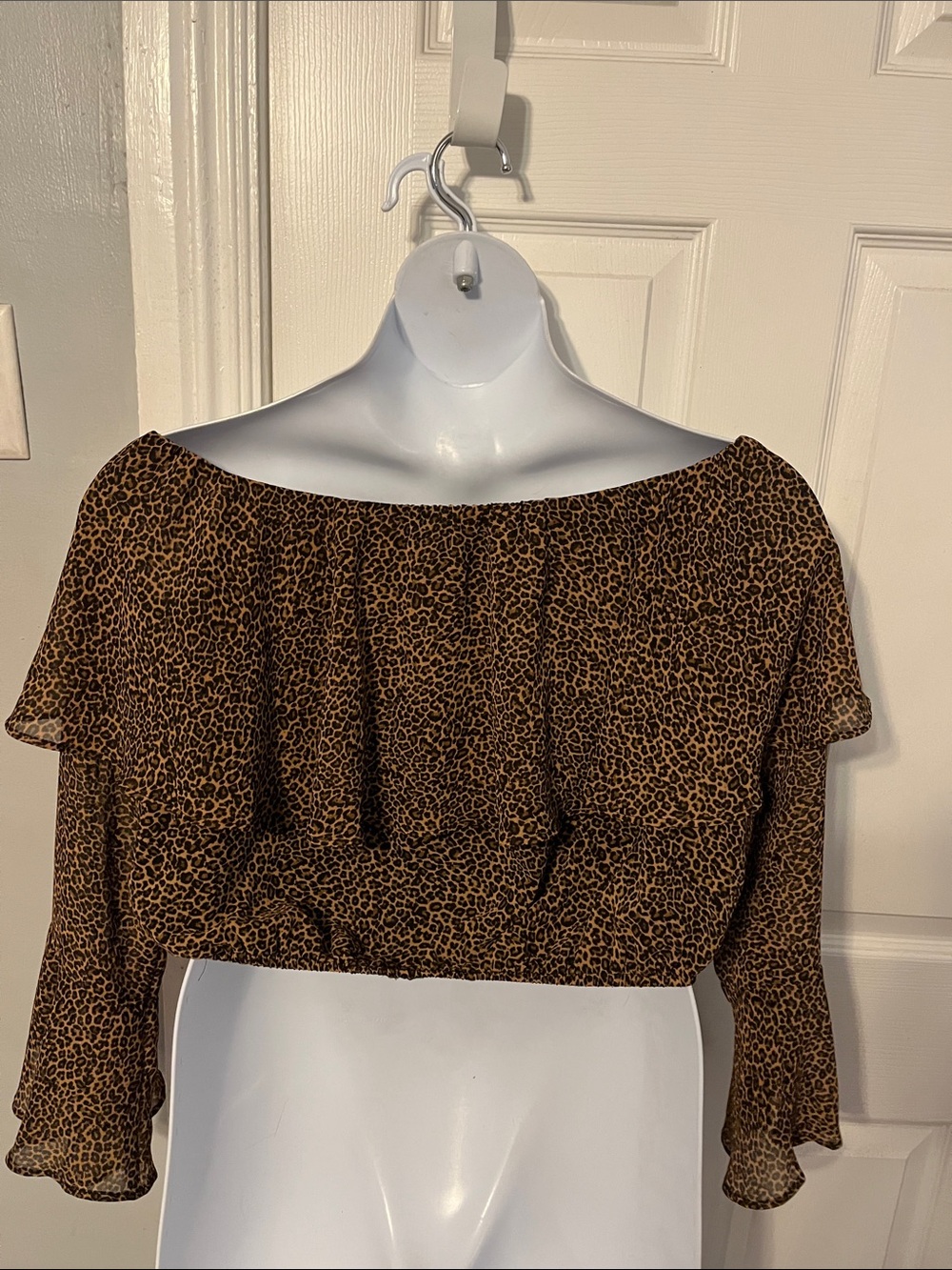 Show Me Your MuMu Brown Leopard Off-Shoulder Love Spell Ruffle Crop Top - Picture 14 of 15